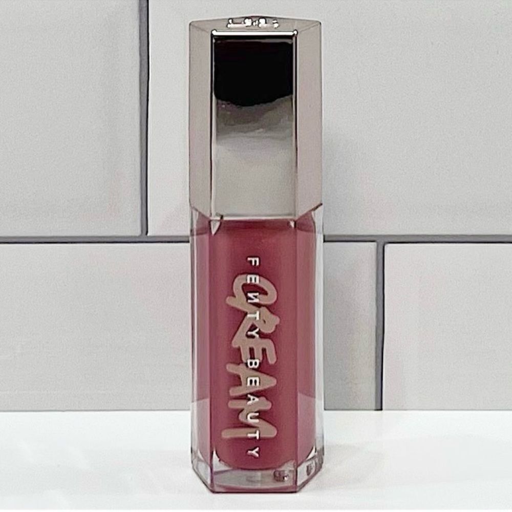 Fenty Beauty Cupcakin’ Gloss Bomb Lipgloss - Picture 1 of 1
